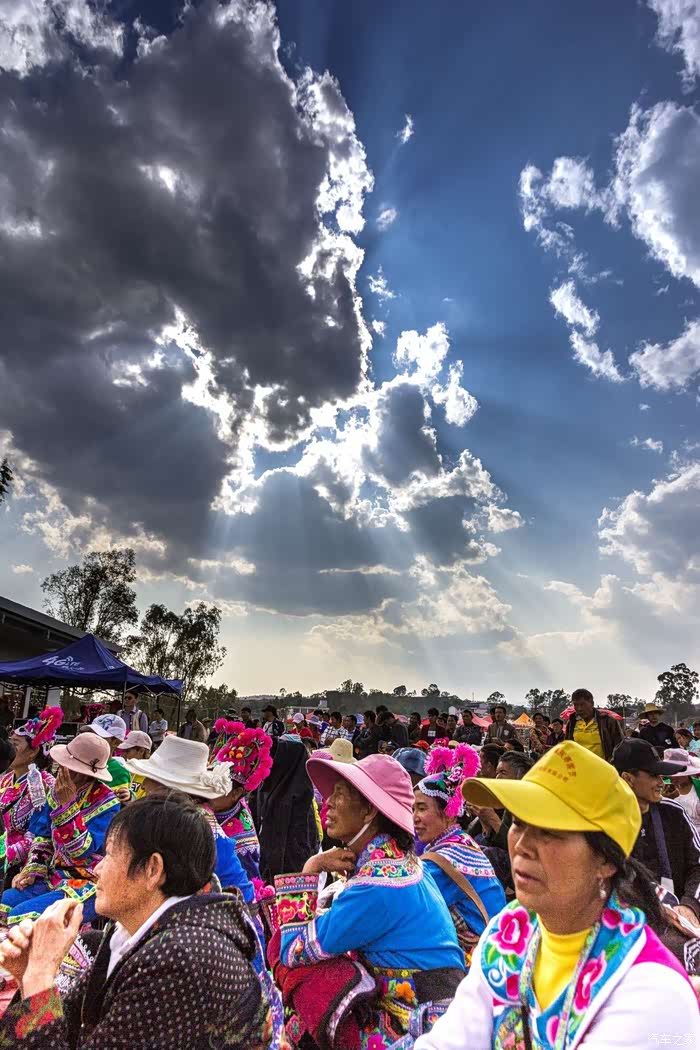 楚雄州永仁县彝族赛装节