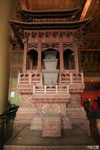 铜壶滴漏(嘉庆四年)(1799年),清宫造办处制造.