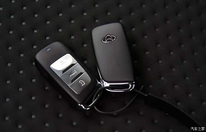 车辆配备的车钥匙