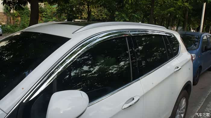 昂科威安装铂金晴雨挡效果图~帅气
