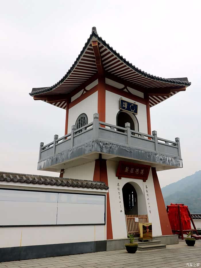 广西长安壹家人车友会自驾cs15参观宝华山应天寿佛寺