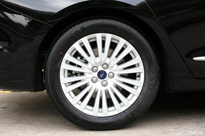 干邑棕特别版改变那就来点不一样的时尚干邑棕到店看车