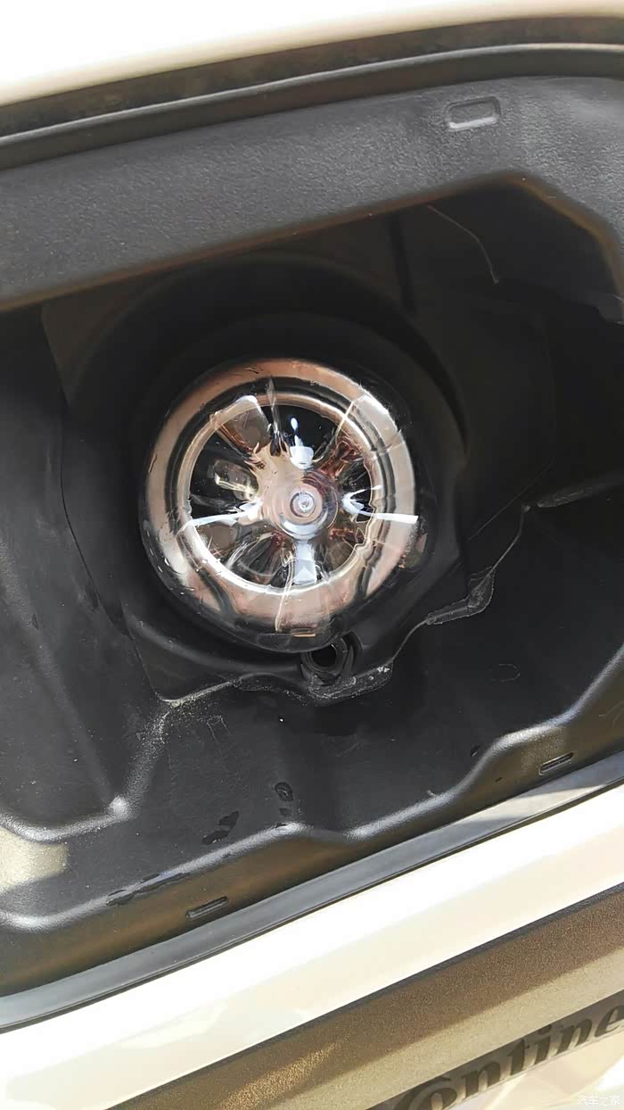 全国首台带油箱盖防尘罩的75诞生_自由侠论坛_汽车之家论坛