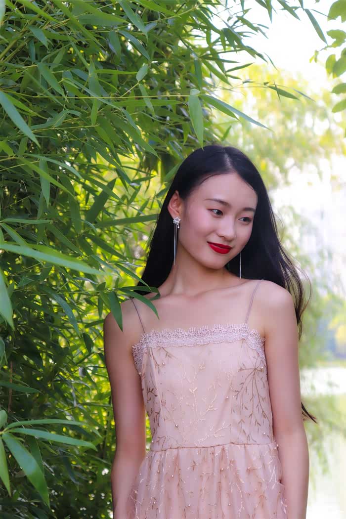 女神当车模竹林深深美人幽幽帝豪gs曼妙夏日时光