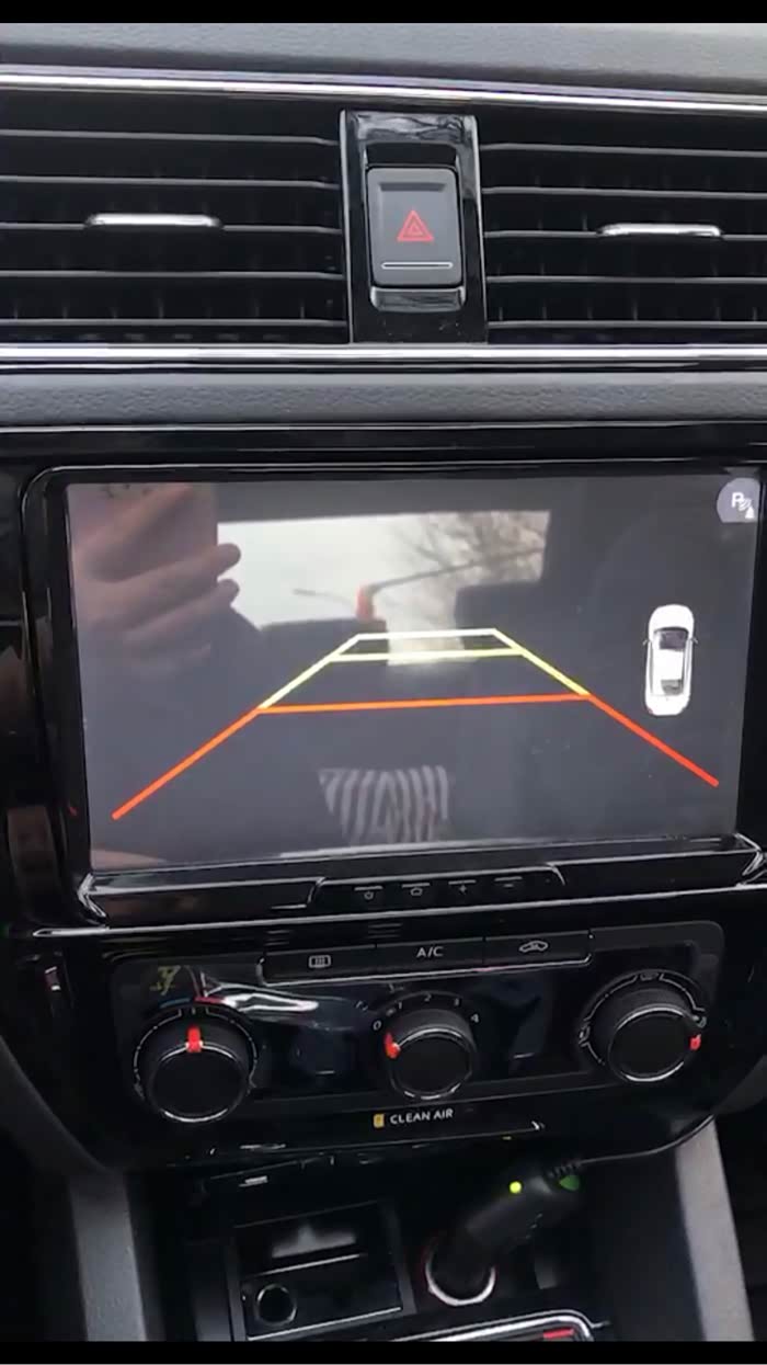 速腾16刚提车3天倒车影像黑屏怎么回事哪位大神知道