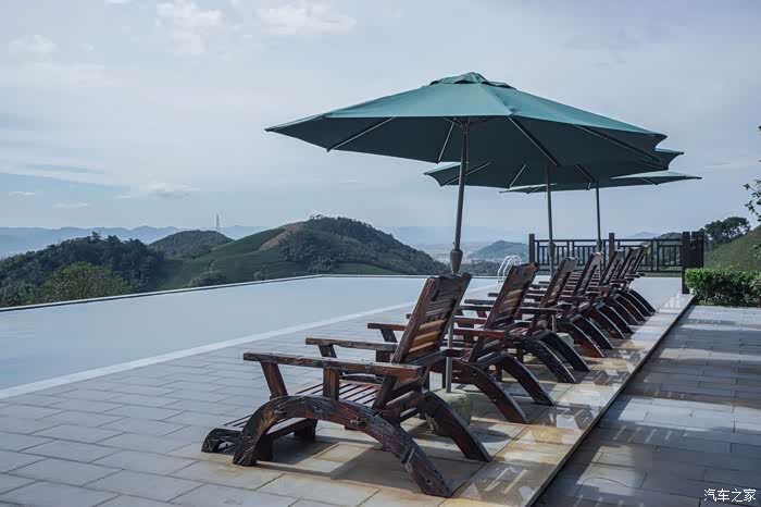 绿野山庄避避暑