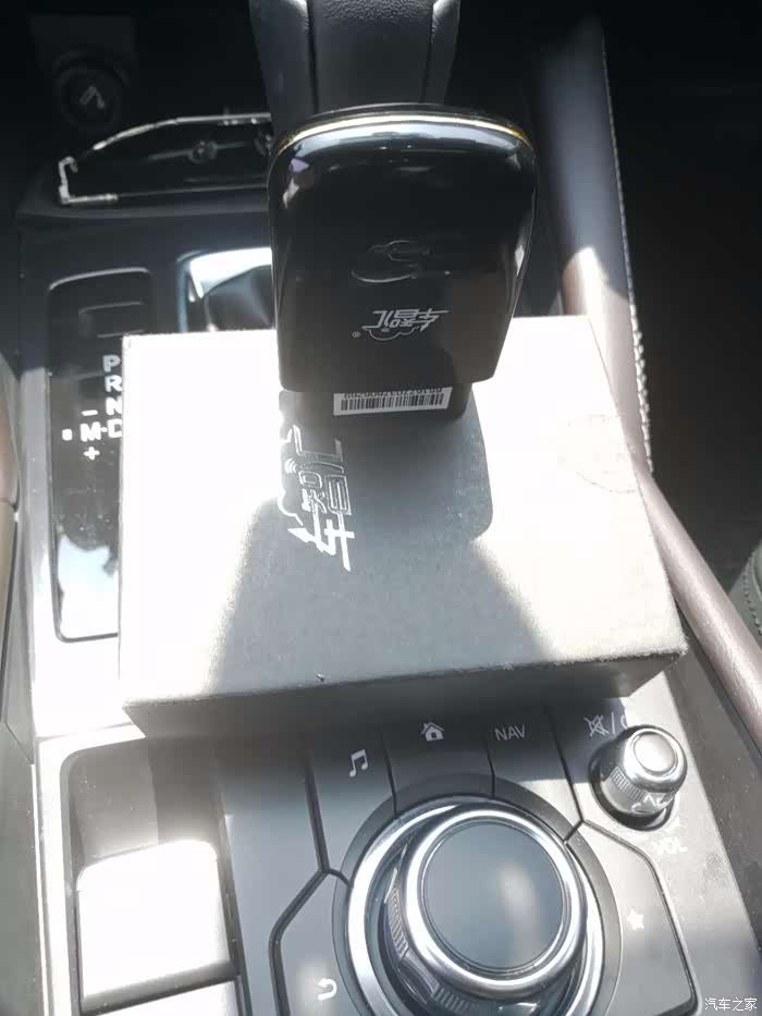 阿特兹安装车智汇OBD智能传感器作业和联网