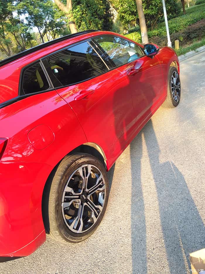 vv7旗舰马尔斯红个人感觉实用小装备