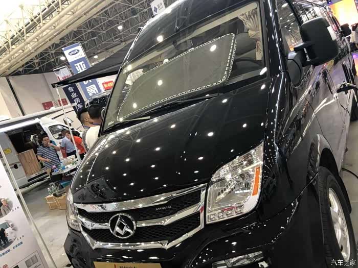 改装车展偶遇大通v80