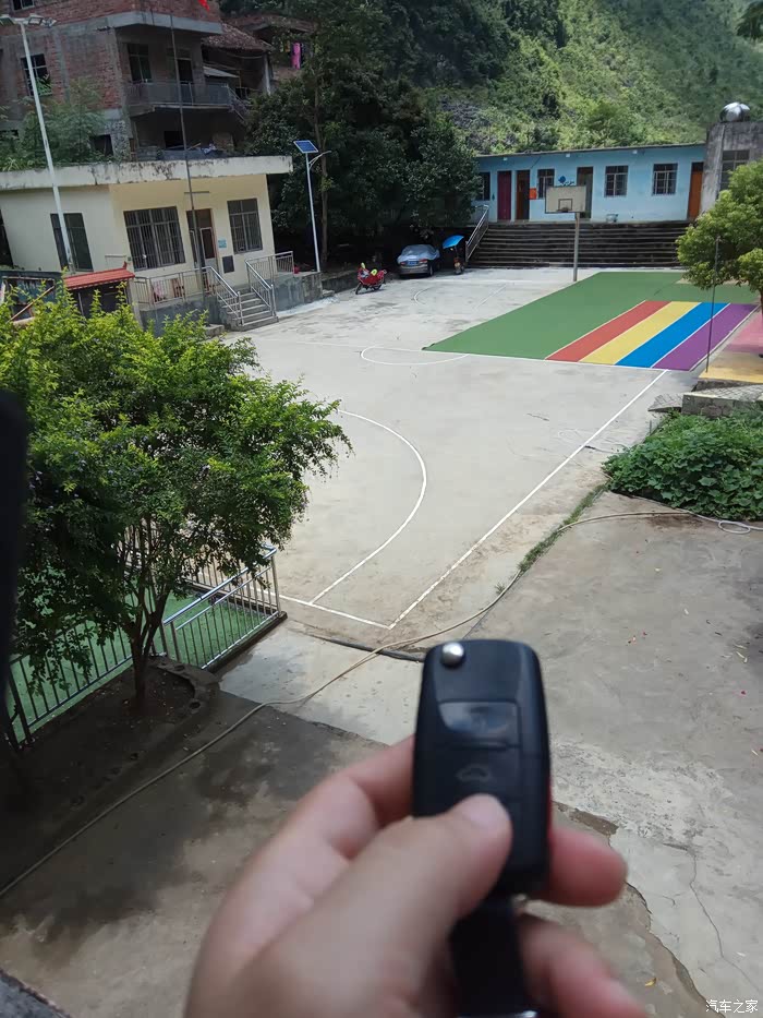 经典轩逸遥控距离才十米左右