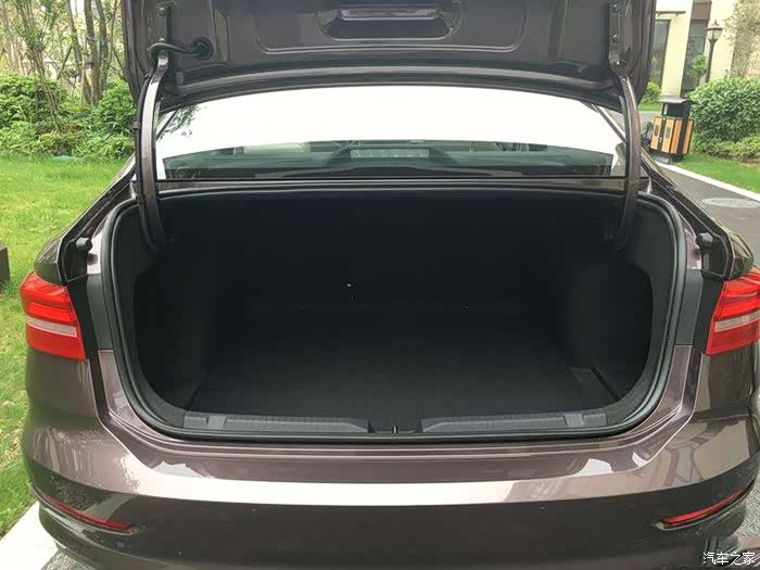 人生第一辆车,朗逸plus提车作业