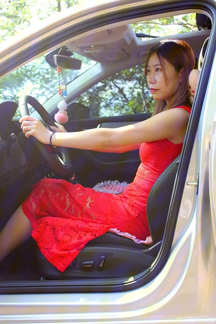 媳妇当车模之山里行