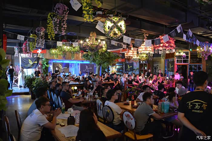 6.23第三年车友会年会作业,劲爆酒吧包场.