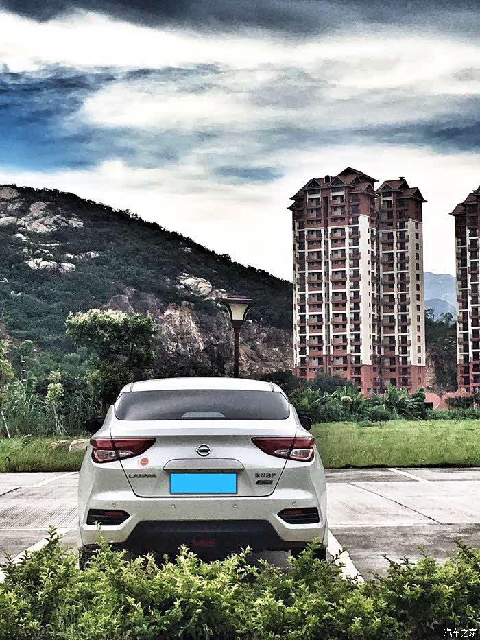 我曾经跨过山河大海,也穿过人山人海