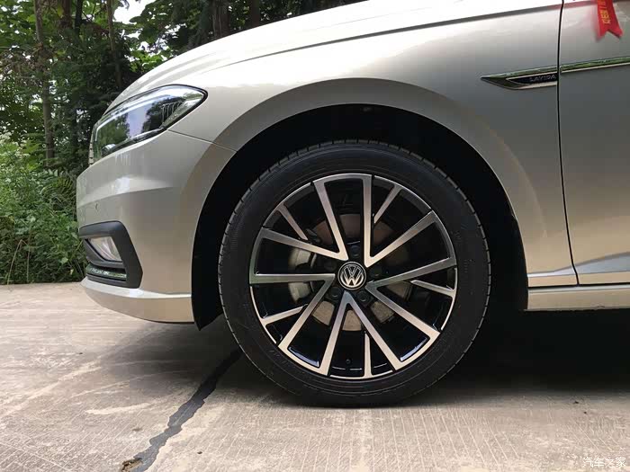 朗逸plus280豪华版锋芒银提车作业