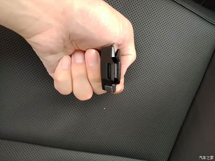 领克01细说领克01车钥匙拆解图