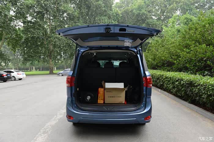 提老款大通g10改装电动侧门及简单装饰贴 求版主申精 认证