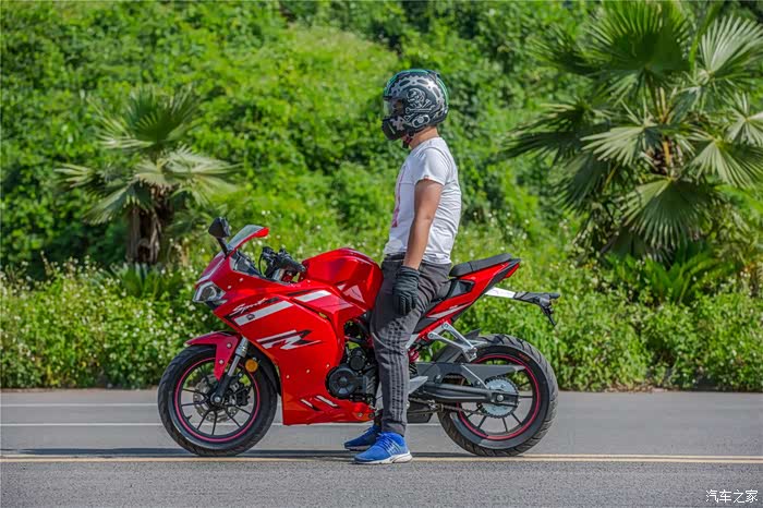 天生玩乐派试驾隆鑫无极180rr