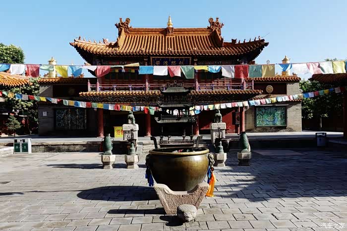 游览呼市大召无量寺