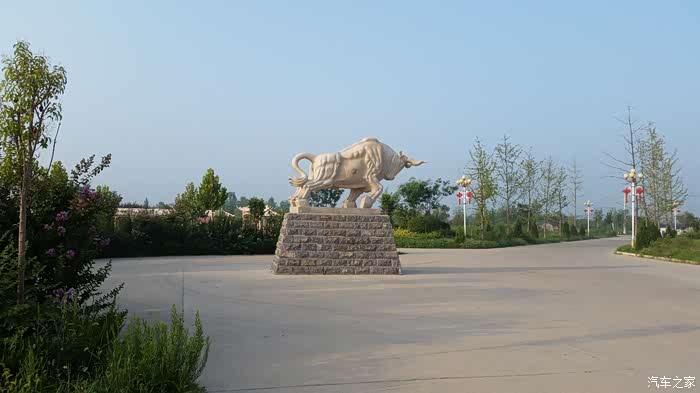 2018银冠载我游曹县最大农村新型社区十三村