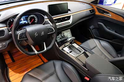 时尚到亮瞎了眼,红旗h5到店震撼赏析!