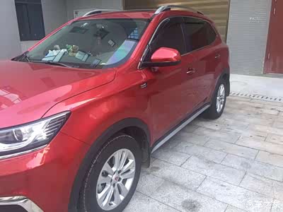 侧身有肌肉感吧?