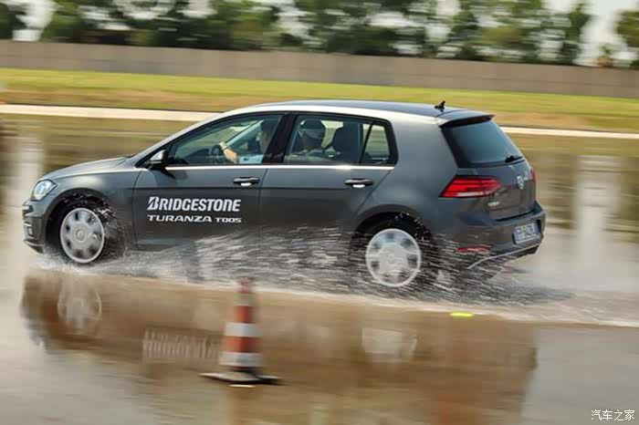 普利司通旗舰房车胎turanzat005超酷试驾