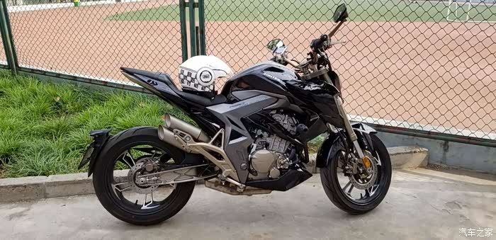 高颜值性能机车新晋花红升仕310r