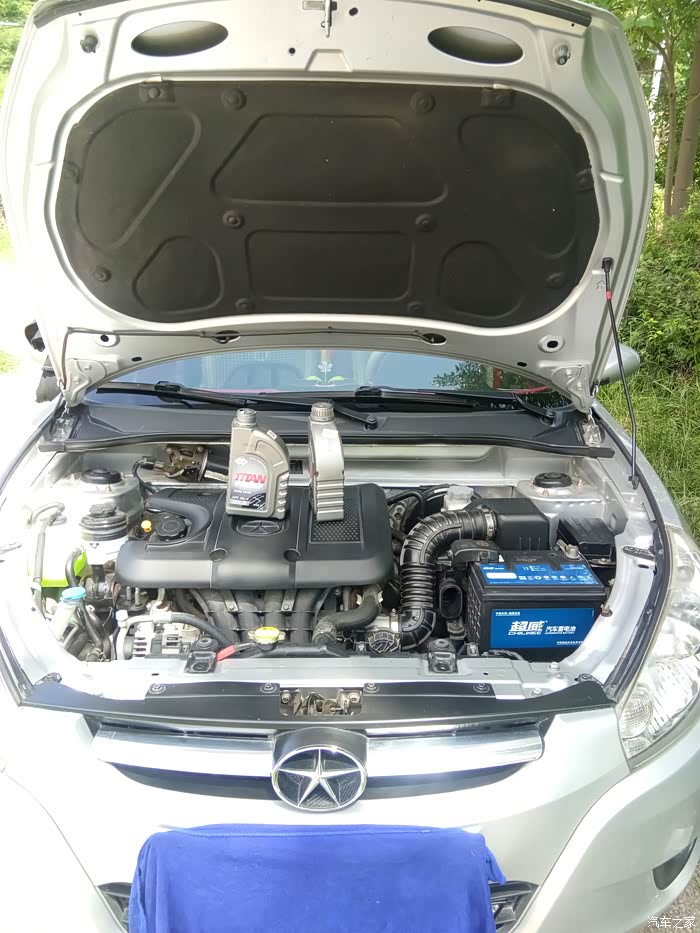 09年江淮同悦三厢13手动版更换电瓶