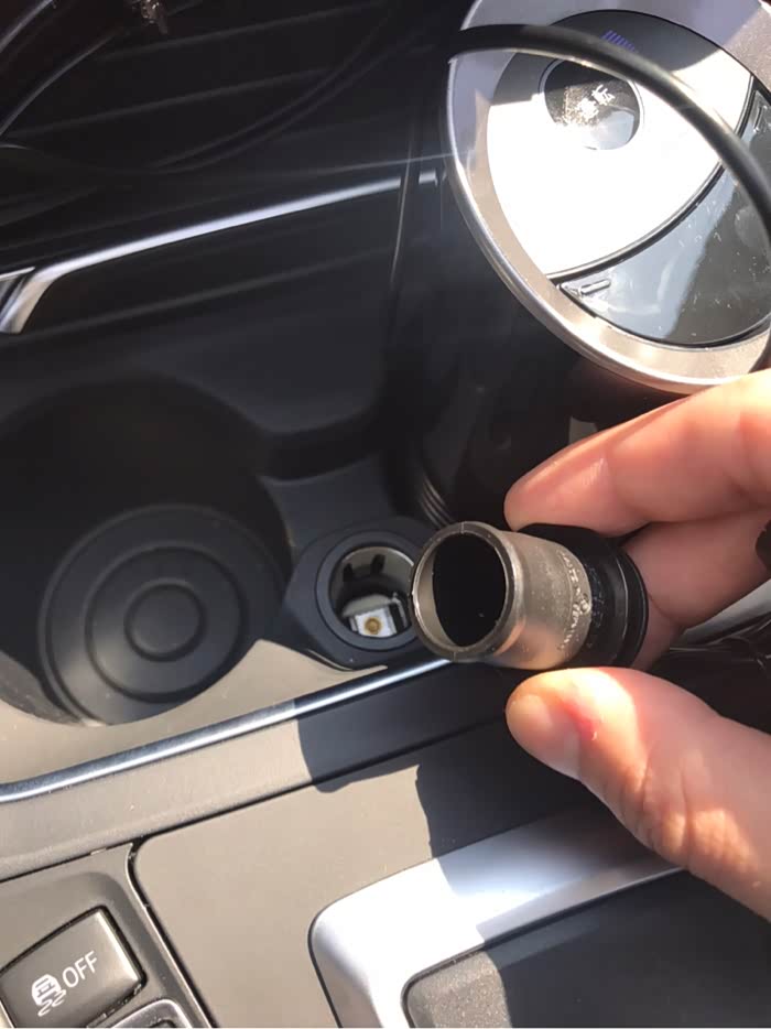 【图】不懂就问,3系点烟器盖子是假的?_宝马3系论坛_汽车之家论坛