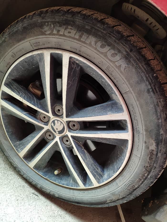 原厂胎报废了有换过20565r15的么