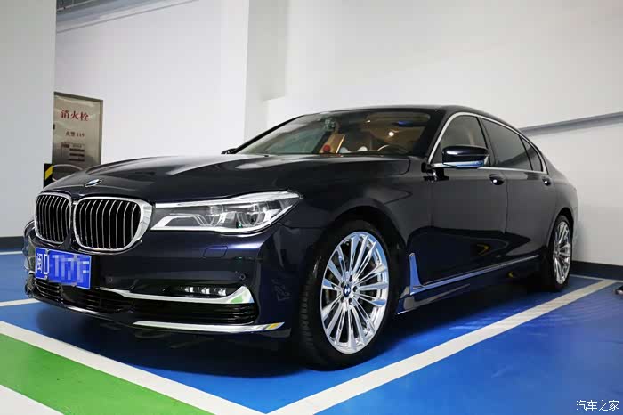 宝马g12新款7系魔毯功能使用详解改装选装建议分享