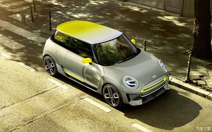 电动车classicminimadeelectricfornewyorkautoshow