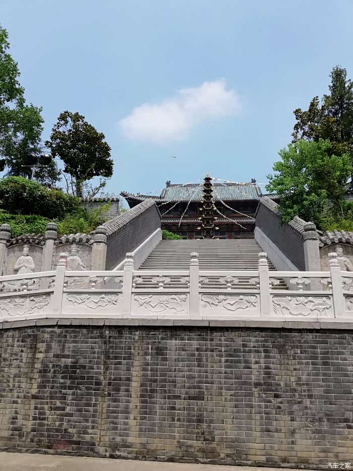 2018年8月5日开着爱车带着孩子至江苏省艾山风景区铁佛寺游玩照片