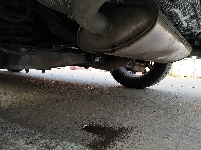【图】排气管漏水?_荣威rx5/rx5新能源论坛_汽车之家论坛