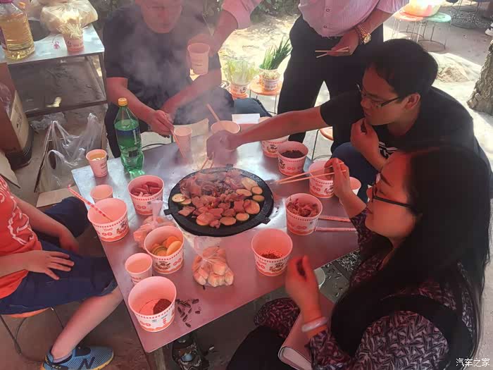 蓝天白云,周末车友会自驾沾益九孔桥避暑观景嬉水烧烤