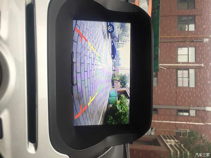 折腾一下午,终于把倒车影像摄像头角度给调高了