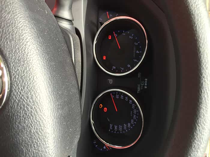 锐志2.5油耗16.4l正常吗?