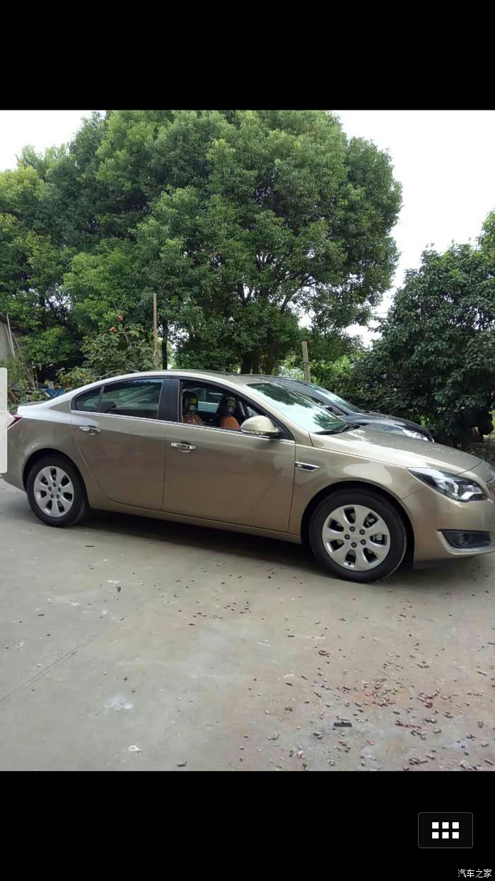 金色君威提车了