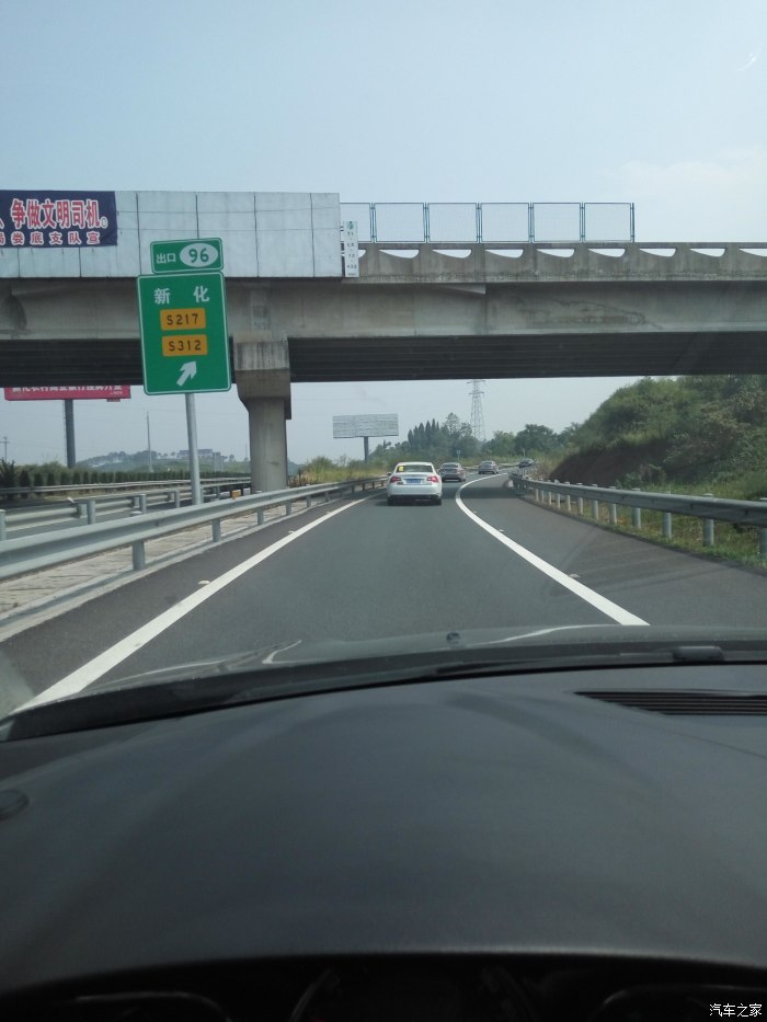 广州新化快速路北段图片