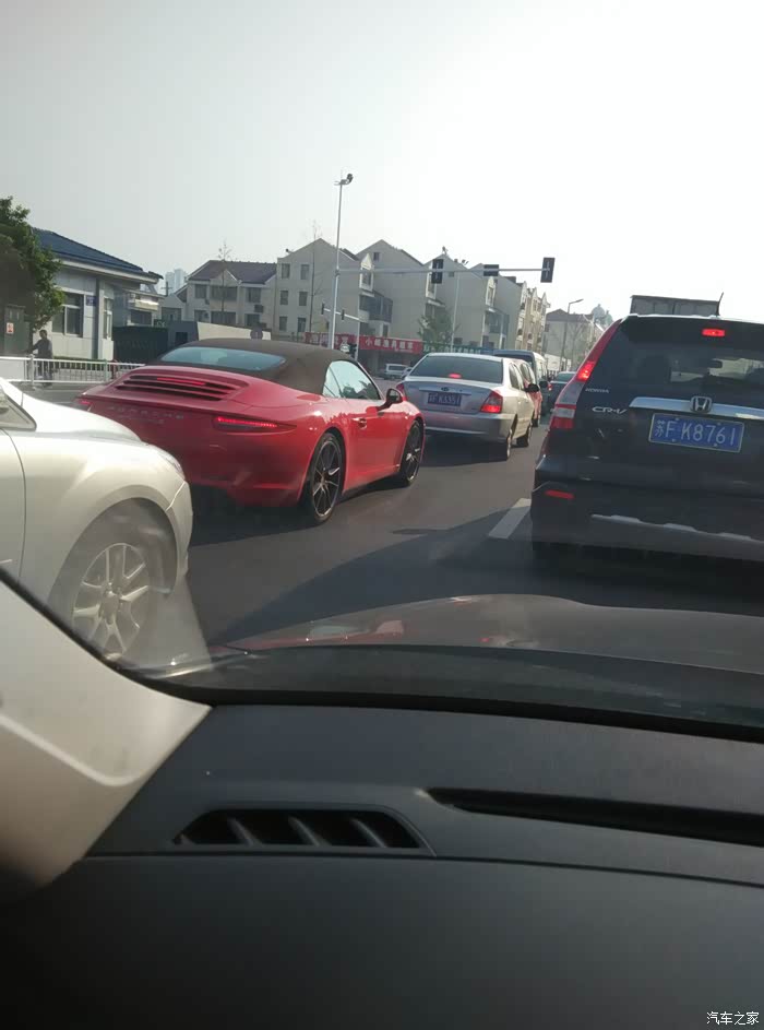 【图】路上偶遇,这是911吗_保时捷911论坛_汽车之家论坛