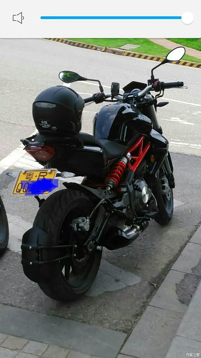 出2015款黄龙300黑色一台