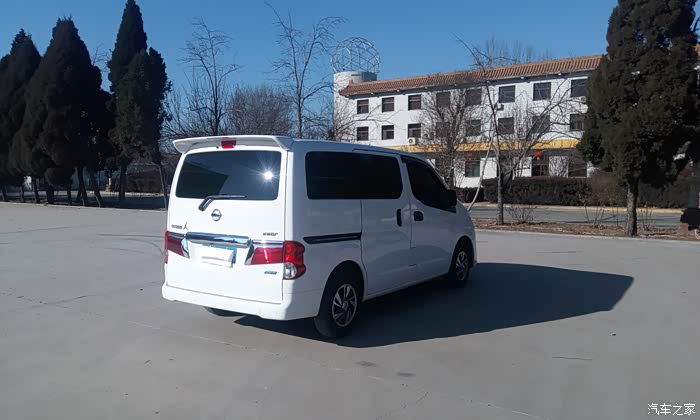 【图】16年改款白色cvt高配_日产nv200论坛_汽车之家论坛