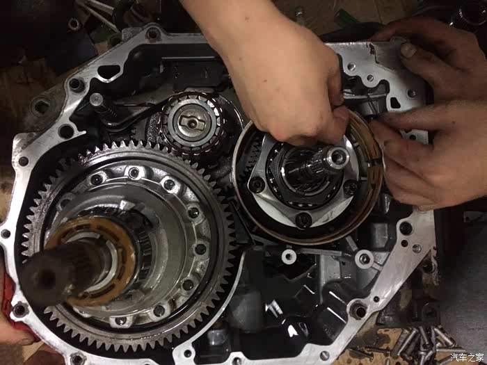 标致206自动变速箱漏油