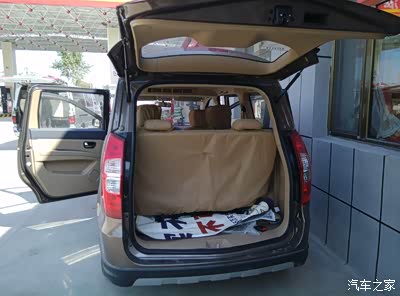 五菱宏光s1.5舒适提车作业