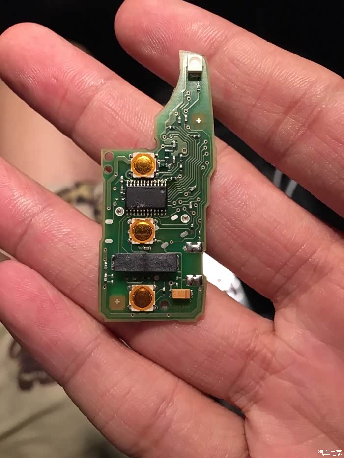 2015款途观钥匙有防盗芯片吗?在哪里,求大神!