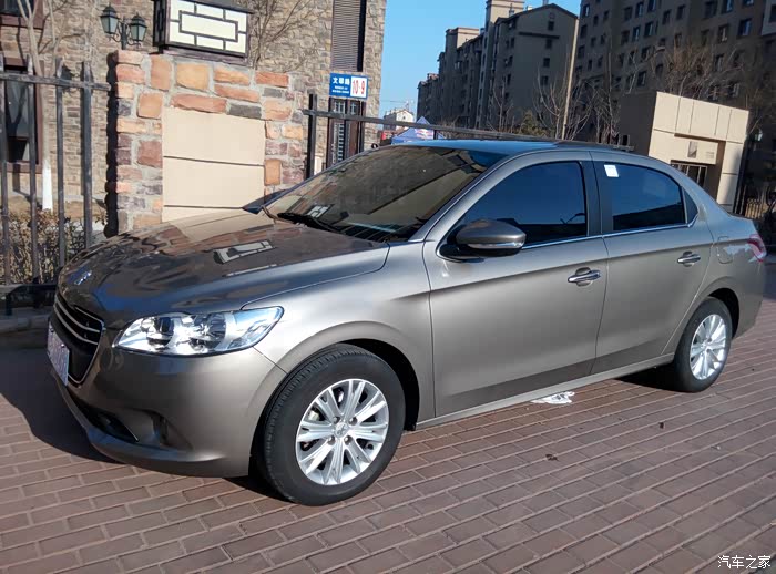 这车没有别的颜色吗