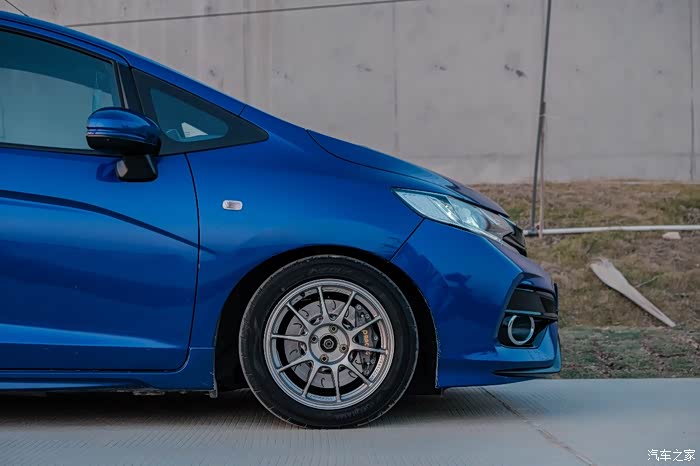 全国第一台2018款本田飞度gk5rs版完整版河马gk5高清