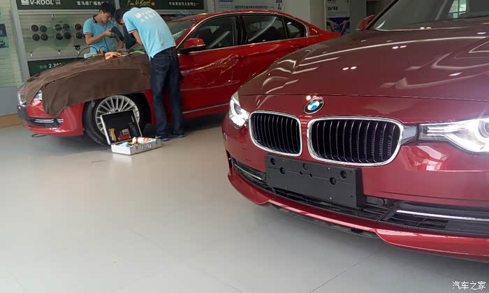 直播提车贴膜 双红对比