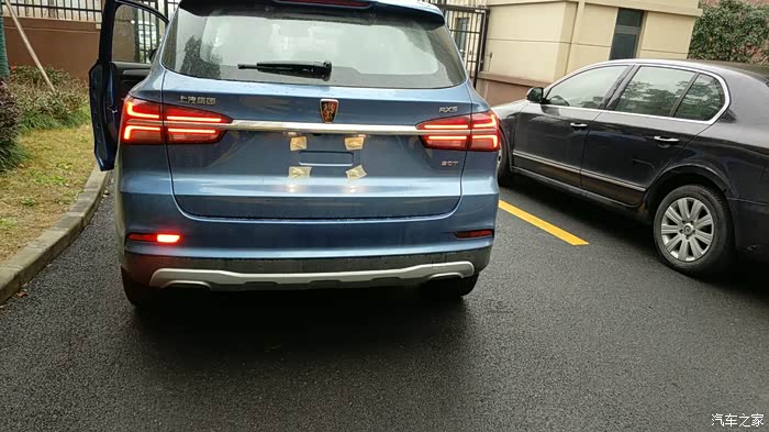 【图】荣威rx5后雾灯只有一个_荣威rx5/rx5新能源论坛_汽车之家论坛